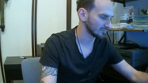 Snapshot of tornado2156 chatting on 12-02-25, 06:47 Tornado2156 online show from 12-02-25, 06:47