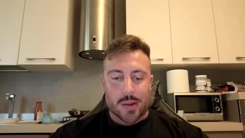 Snapshot of toro_arrapato chatting on 05-17-26, 01:18 toro_arrapato online show from 05-17-26, 01:18