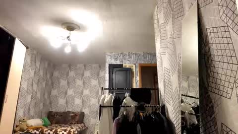 Julia online show from 01-14-26, 12:33