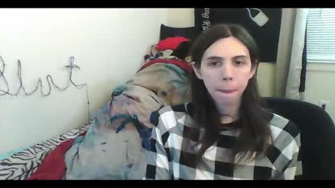 Snapshot of totalfuckingadorable chatting on 02-06-26, 02:05 Luna online show from 02-06-26, 02:05