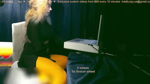 Snapshot of totally_spy chatting on 10-29-25, 06:48 Madam Viktoria Vacation in Portugal 2811 - 0412 online show from 10-29-25, 06:48