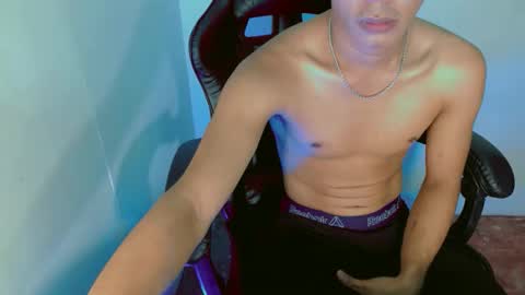 Snapshot of touch_of_alison chatting on 09-10-25, 09:26 Alison online show from 09-10-25, 09:26