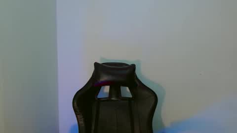 Snapshot of touch_of_alison chatting on 09-21-25, 12:01 Alison online show from 09-21-25, 12:01