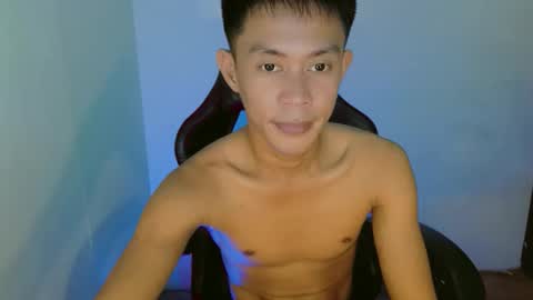 Snapshot of touch_of_alison chatting on 10-07-25, 12:30 Alison online show from 10-07-25, 12:30