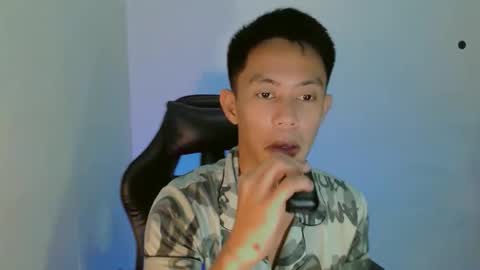 Snapshot of touch_of_alison chatting on 10-10-25, 12:20 Alison online show from 10-10-25, 12:20