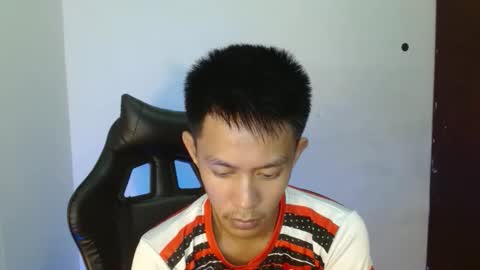 Snapshot of touch_of_alison chatting on 11-19-25, 02:00 Alison online show from 11-19-25, 02:00