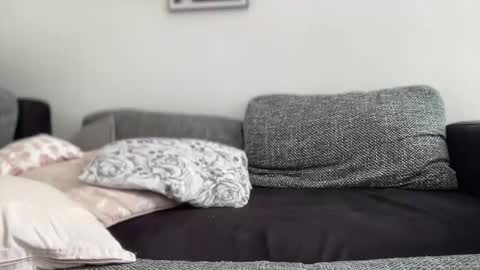 toulalan1992 online show from 10-30-25, 10:27