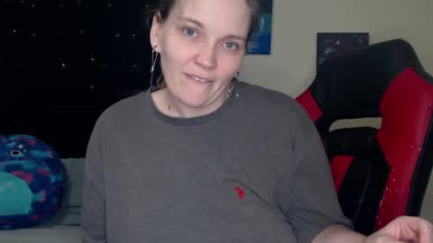 Snapshot of toxiclilly chatting on 12-10-24, 11:43 Lilly Miss Mistress Goddess Maam Queen Boss online show from 12-10-24, 11:43