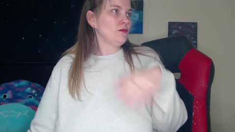 Snapshot of toxiclilly chatting on 01-02-25, 12:03 Lilly Miss Mistress Goddess Maam Queen Boss online show from 01-02-25, 12:03