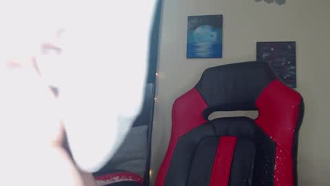 Snapshot of toxiclilly chatting on 01-22-25, 11:23 Lilly Miss Mistress Goddess Maam Queen Boss online show from 01-22-25, 11:23