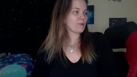 Snapshot of toxiclilly chatting on 02-11-25, 07:33 Lilly Miss Mistress Goddess Maam Queen Boss online show from 02-11-25, 07:33