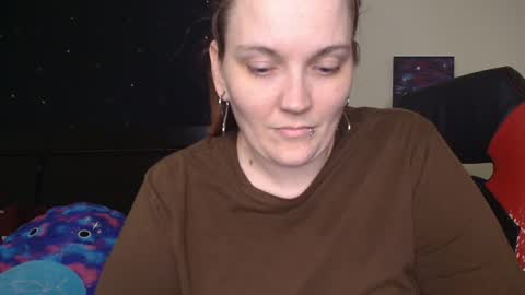 Snapshot of toxiclilly chatting on 11-04-25, 07:18 Lilly Miss Mistress Goddess Maam Queen Boss online show from 11-04-25, 07:18