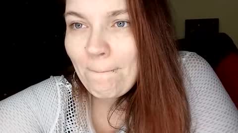 Snapshot of toxiclilly chatting on 11-17-25, 08:42 Lilly Miss Mistress Goddess Maam Queen Boss online show from 11-17-25, 08:42