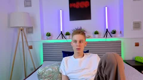 Max online show from 04-29-26, 09:02