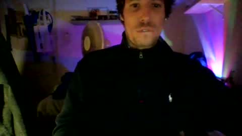 Snapshot of toyboysquirt chatting on 06-20-26, 08:06 toyboysquirt online show from 06-20-26, 08:06
