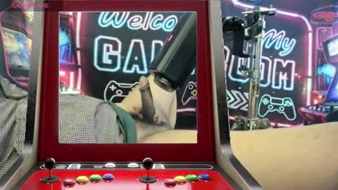 Snapshot of toysformycock chatting on 12-28-24, 07:55 ToysForMyCock online show from 12-28-24, 07:55