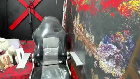 Snapshot of tracy_ks chatting on 10-14-25, 03:29 tracy_ks online show from 10-14-25, 03:29