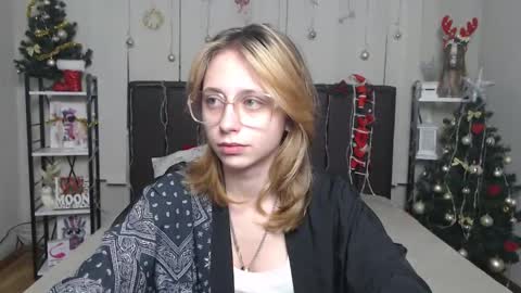 TracyLeeBB online show from 12-20-25, 06:09