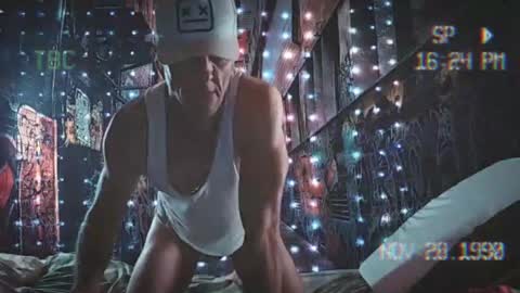 Snapshot of trailer_made chatting on 01-05-25, 05:41 Ethan Nash online show from 01-05-25, 05:41