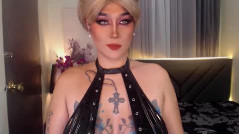 Snapshot of trandomsts chatting on 10-28-25, 06:32 DOM irish online show from 10-28-25, 06:32