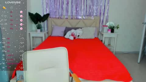 Kate online show from 02-25-25, 11:41