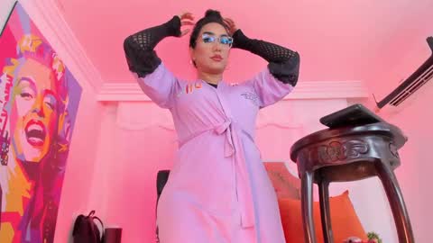 Snapshot of trannypartner chatting on 09-11-25, 01:44 Juliana Giiraldo online show from 09-11-25, 01:44