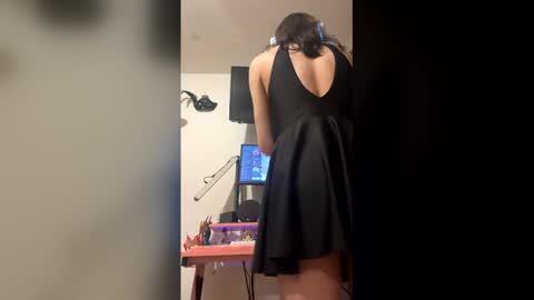 transgirlfriend online show from 06-11-26, 01:27