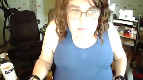 Peter online show from 05-06-26, 07:19