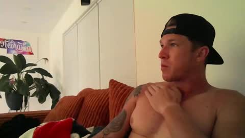 trash_man1989 online show from 11-24-25, 01:05