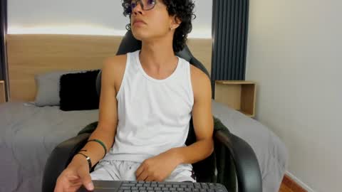 travis_black_ online show from 07-03-26, 07:53