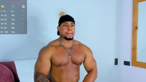 Snapshot of travis_lenox_ chatting on 06-09-26, 12:22 Travis online show from 06-09-26, 12:22