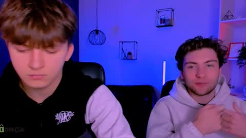 Travis online show from 02-07-26, 10:08