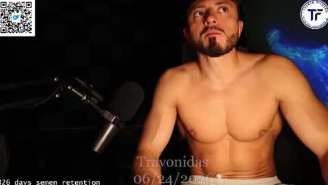 Snapshot of travonidas chatting on 06-24-26, 01:32 Greek God online show from 06-24-26, 01:32