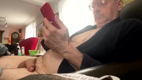 Snapshot of trebgeis1 chatting on 02-16-25, 07:59 trebgeis1 online show from 02-16-25, 07:59