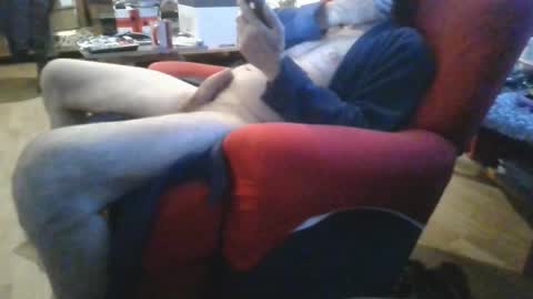 Snapshot of trebgeis1 chatting on 10-04-25, 05:38 trebgeis1 online show from 10-04-25, 05:38