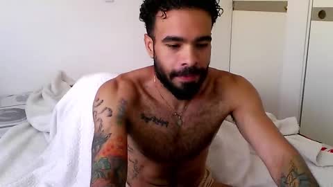 Snapshot of treborshunter chatting on 02-26-25, 06:43 Hunter man online show from 02-26-25, 06:43