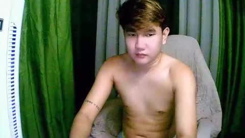 trebz_01 online show from 12-22-25, 06:43