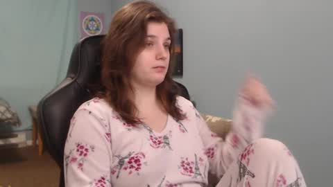 TreeJeanne online show from 02-15-25, 12:48