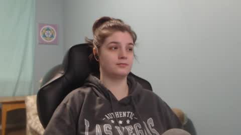 TreeJeanne online show from 03-11-25, 05:46