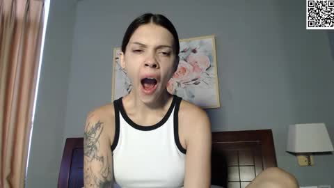 Sarah And Jon online show from 02-16-25, 01:36