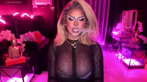 Jade online show from 10-22-25, 04:35