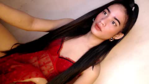 STEPHANiE online show from 01-11-26, 01:10