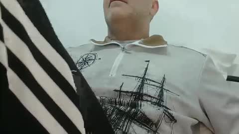 Snapshot of trevido4u chatting on 11-23-25, 11:15 trevido4u online show from 11-23-25, 11:15