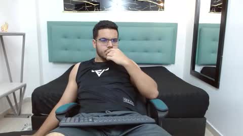 Snapshot of trevor_ash chatting on 02-25-26, 03:38 TREVOR online show from 02-25-26, 03:38