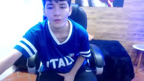 Snapshot of trevor_mob chatting on 07-02-26, 04:02 trevor_mob online show from 07-02-26, 04:02
