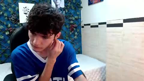 Snapshot of trevor_mob chatting on 07-10-26, 01:03 trevor_mob online show from 07-10-26, 01:03