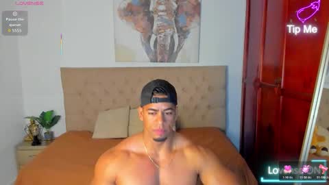 Snapshot of trevor_vinc chatting on 11-09-25, 12:36 trevor online show from 11-09-25, 12:36