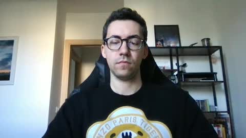 Snapshot of trevor_x2 chatting on 02-06-25, 10:48 trevor_x2 online show from 02-06-25, 10:48