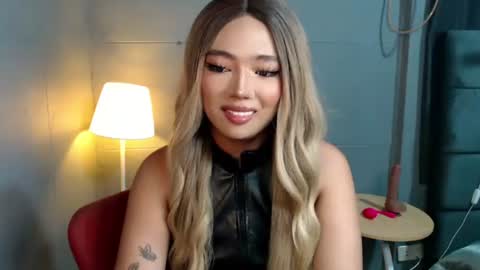 Snapshot of trexie_fucks15 chatting on 11-11-25, 02:55 trexie_fucks15 online show from 11-11-25, 02:55