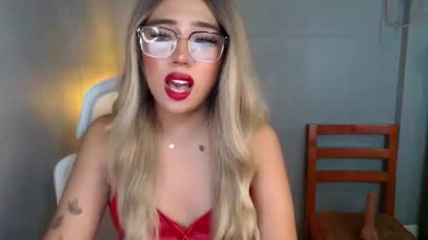 Snapshot of trexie_fucks15 chatting on 12-15-25, 12:04 trexie_fucks15 online show from 12-15-25, 12:04